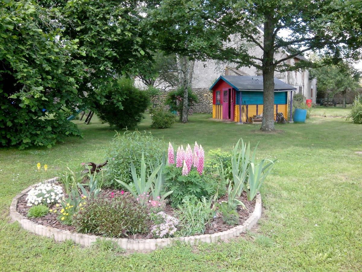 Les Hirondelles Bed & Breakfast Onzain Exterior photo